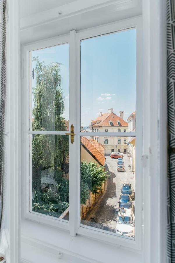 Old Town Tale Apartment Zagreb Ngoại thất bức ảnh