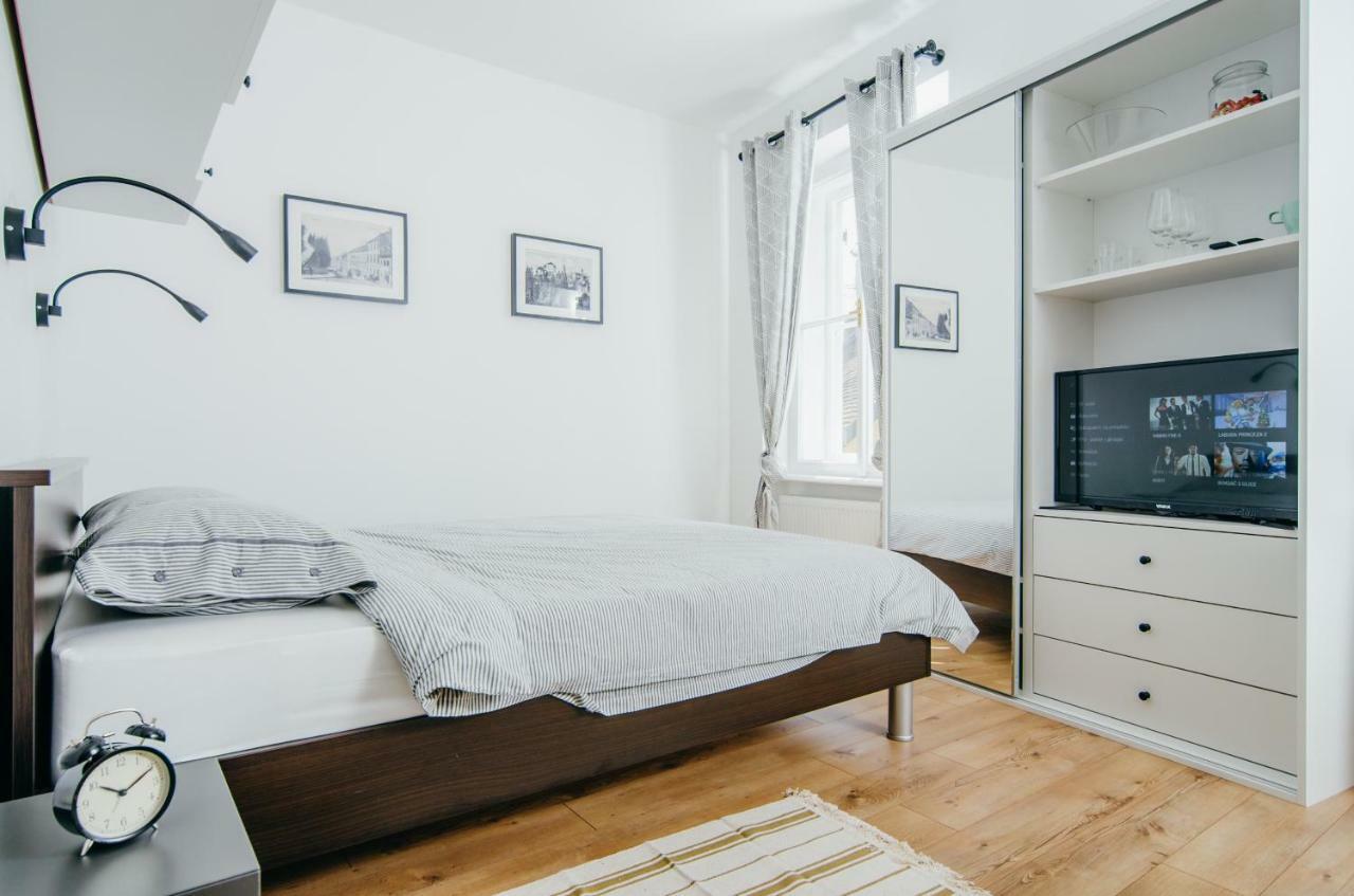Old Town Tale Apartment Zagreb Ngoại thất bức ảnh